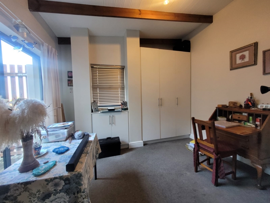 2 Bedroom Property for Sale in Crossways Farm Village Eastern Cape